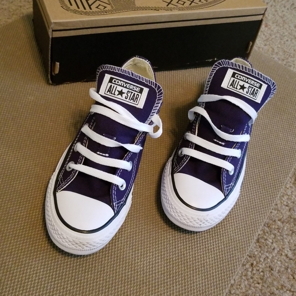 Converse. Like New. Unisex